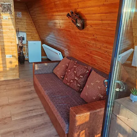 Chalet Ema *